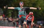 Nico Denz (Bora Hansgrohe) celebra su victoria en el Giro
