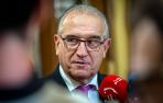 Encuentro de Enrique Maya con los medios el mismo día en que ‘Diario de Navarra’ publicó la noticia de que no volvería a presentarse. Entonces, ni confirmó ni desmintió