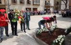 Imágenes del homenaje en Sangüesa a Bonifacio Martín y Julián Embid