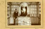 Postal de la farmacia de Fitero en 1896.