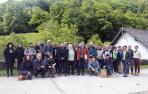 Participantes en el ‘eductour’ organizado por Irati Lau Ibarrak para dar a conocer a agentes turísticos de la zona algunas infraestructuras de Irati
