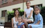 Eva Ríos García, con sus tres hijas de 13, 8 y 4 años
