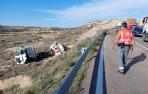 Imagen del camión que se ha salido de la vía en las Bardenas
