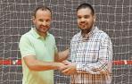 El nuevo técnico Juan Manuel Marrube y el presidente Ramón Lázaro