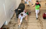 Octavo encierro de San Fermín en el tramo del callejón