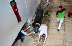 Octavo encierro de San Fermín en el tramo del callejón