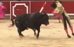 Vídeo con el mejor par de banderillas de Colombo al cuarto toro