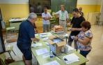 Recuento de los votos ayer en una de las mesas electorales del Instituto Plaza de la Cruz de Pamplona
