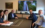 De izquierda a derecha, la directora general de Transportes y Movilidad Sostenible, Berta Miranda; la concejala de Urbanismo y el alcalde del Ayuntamiento de Cizur, Asunta Chapa y Rafael Ansó; el consejero de Cohesión Territorial, Bernardo Ciriza, y el co