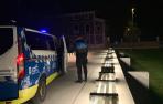 Un coche patrulla de la Policía Municipal de Pamplona en una actuación