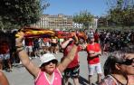Aficionados de la selección española femenina en la Plaza del Castillo de Pamplona