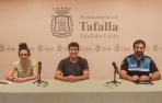Desde la izda., Maitane Fernández, concejala de Festejos; el alcalde, Xabier Alcuaz; y el jefe de Policía Municipal, Iván Colás