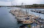 Imagen de varios veleros en Menorca