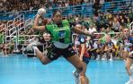 Kelly Nzonzie ataca la portería rival durante el partido de ayer