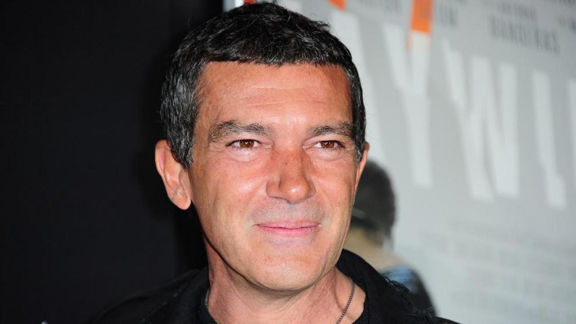 Antonio Banderas, Heidi Klum y Bel&eacute;n Rueda comienzan el a&ntilde;o desliz&aacute;ndose por la nieve