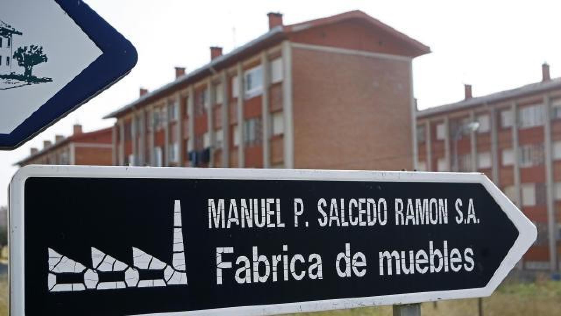 José María Martínez y José Julio Lorenzo, jefe de operaciones y del departamento comercial, respectivamente, forman parte de la comisión de transición de la empresa. 	MONTXO A.G.