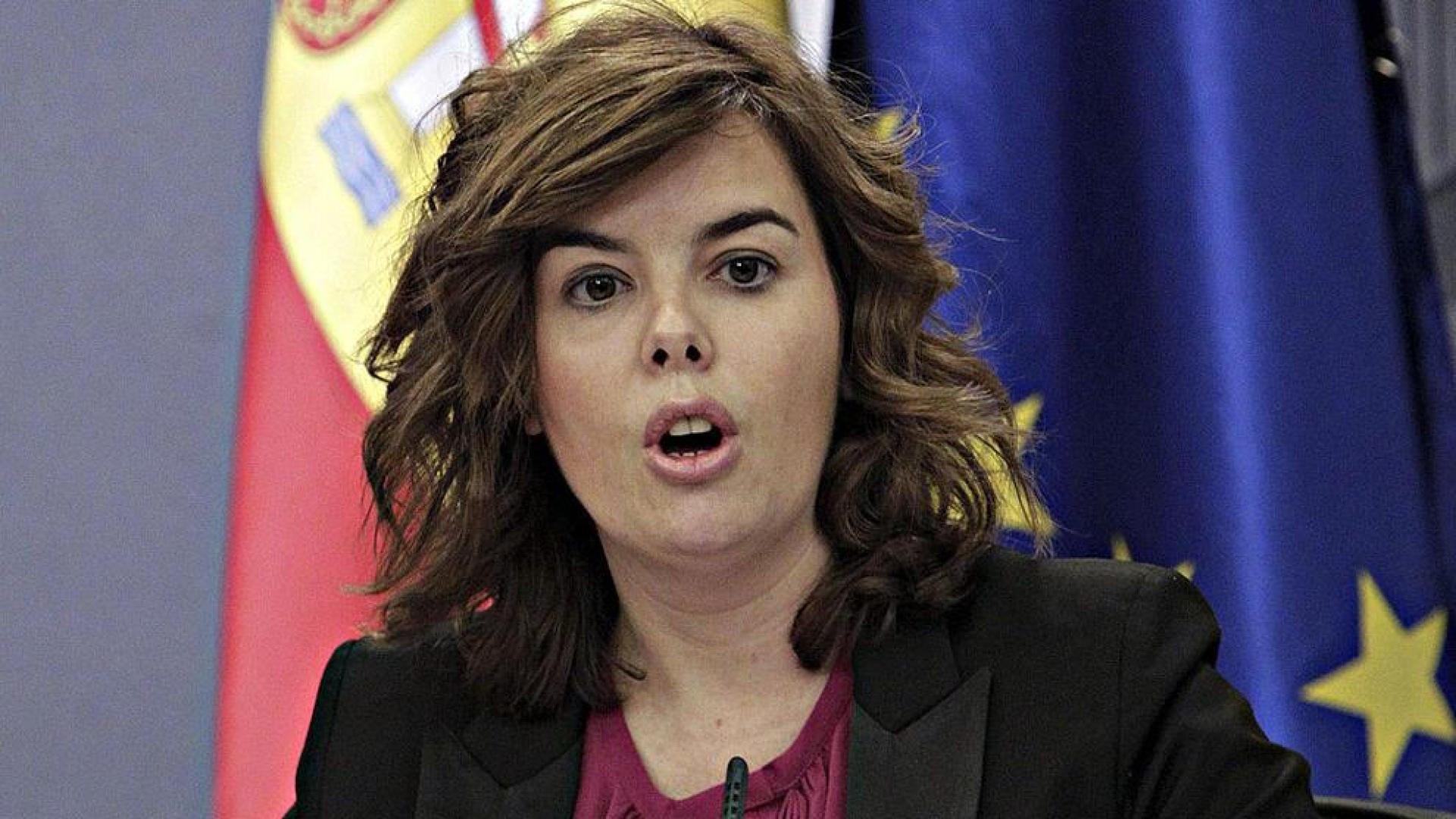 Espa&ntilde;a cumplir&aacute; su objetivo de d&eacute;ficit, insiste S&aacute;enz de Santamar&iacute;a