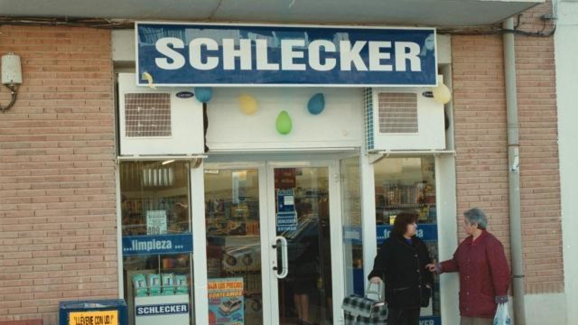 Imagen de uno de los 40 establecimientos de Schlecker en Navarra. En concreto, el de Cascante. 	DN