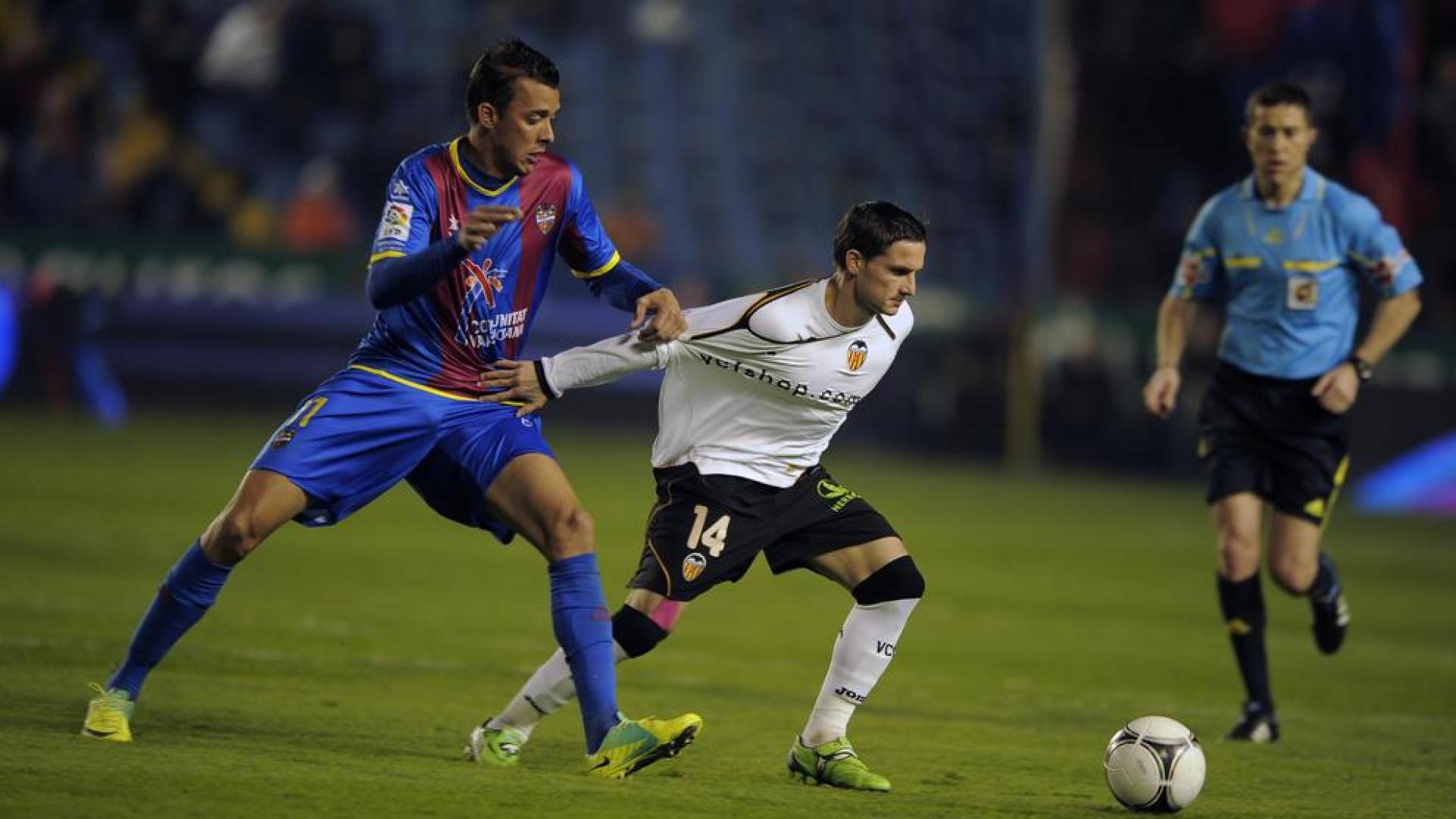 El Valencia se impone ante el Levante y pasa a semifinales