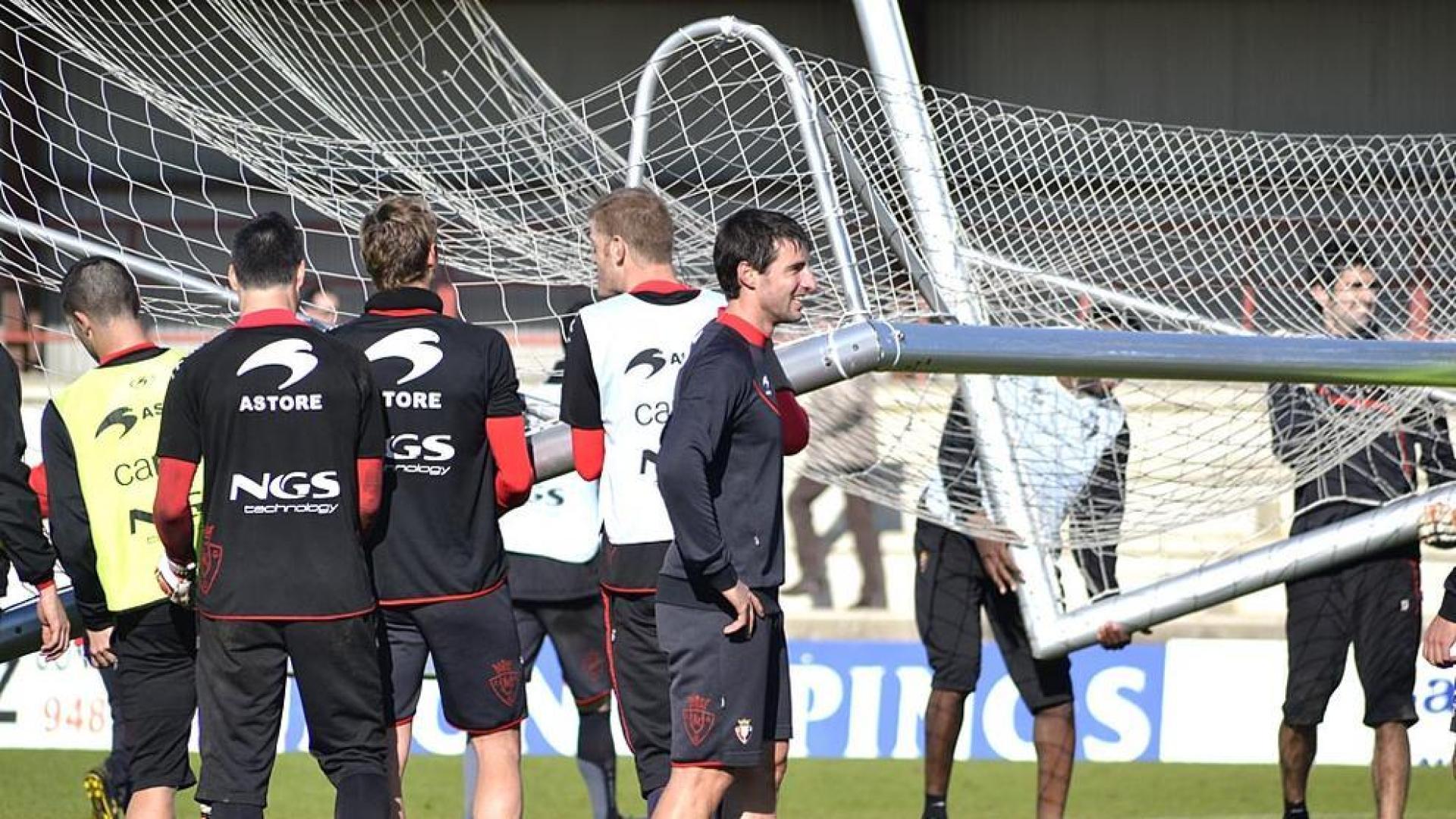 Entrenamiento de Osasuna en Tajonar de cara a su encuentro contra el Atlético de Madrid