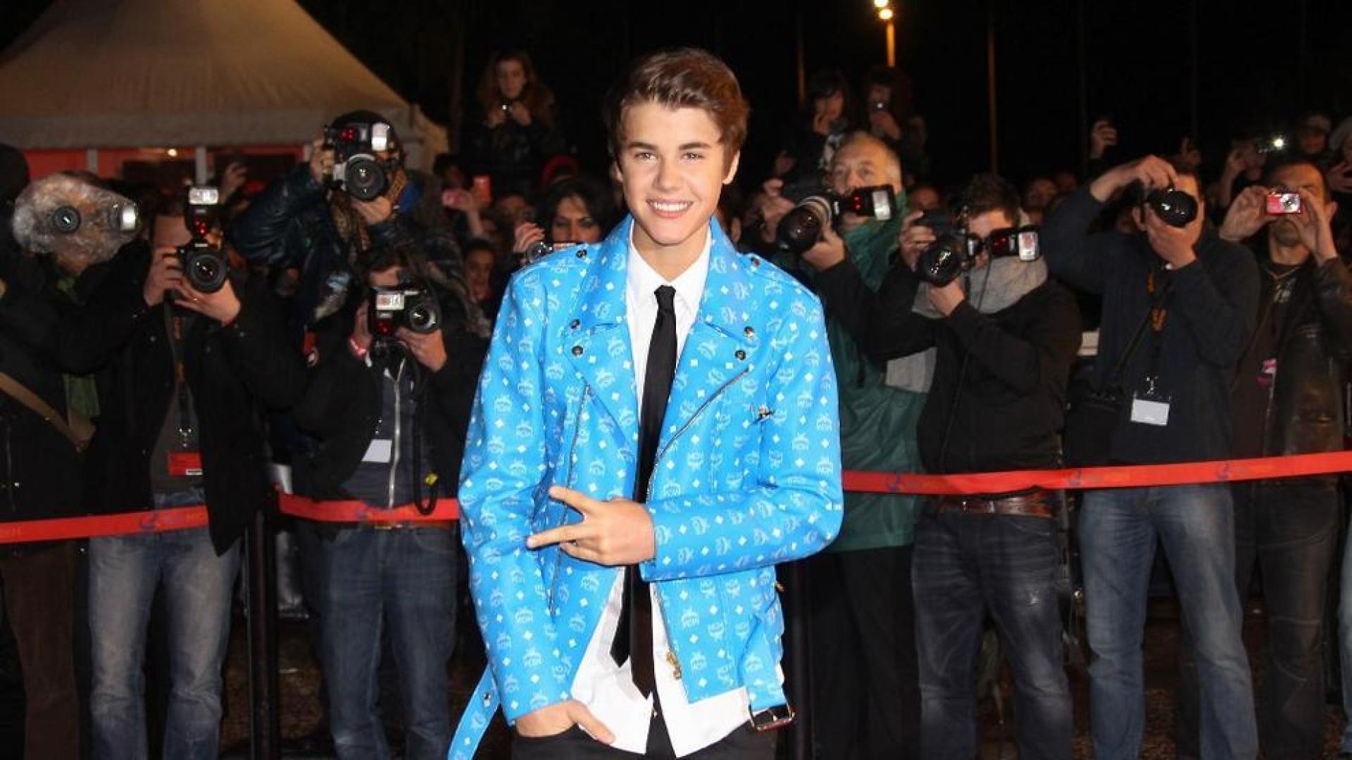 Justin Bieber se convierte en un jovencito retro