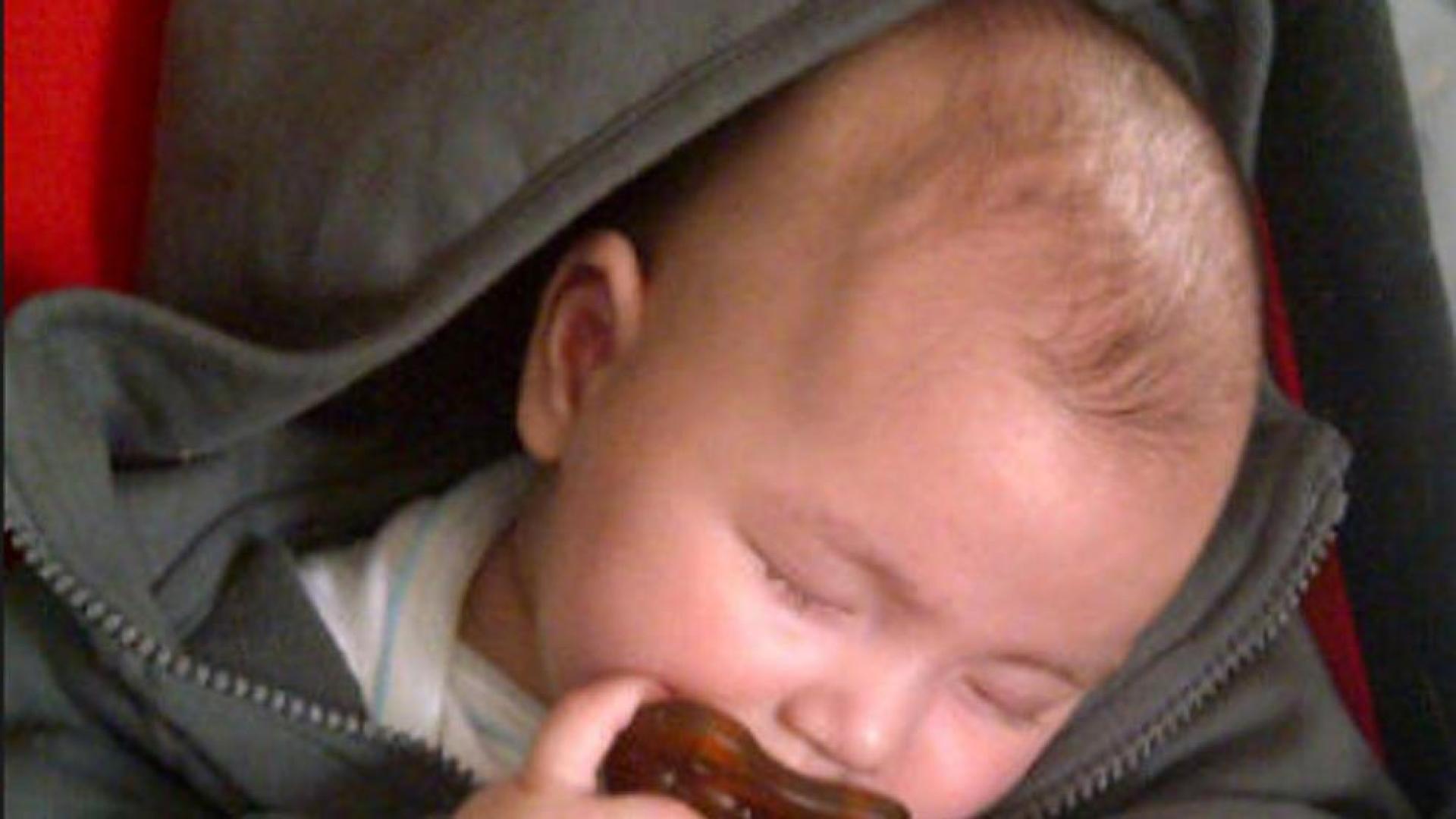 Alegría en el bautizo de Lucas, el hijo de Fonsi Nieto