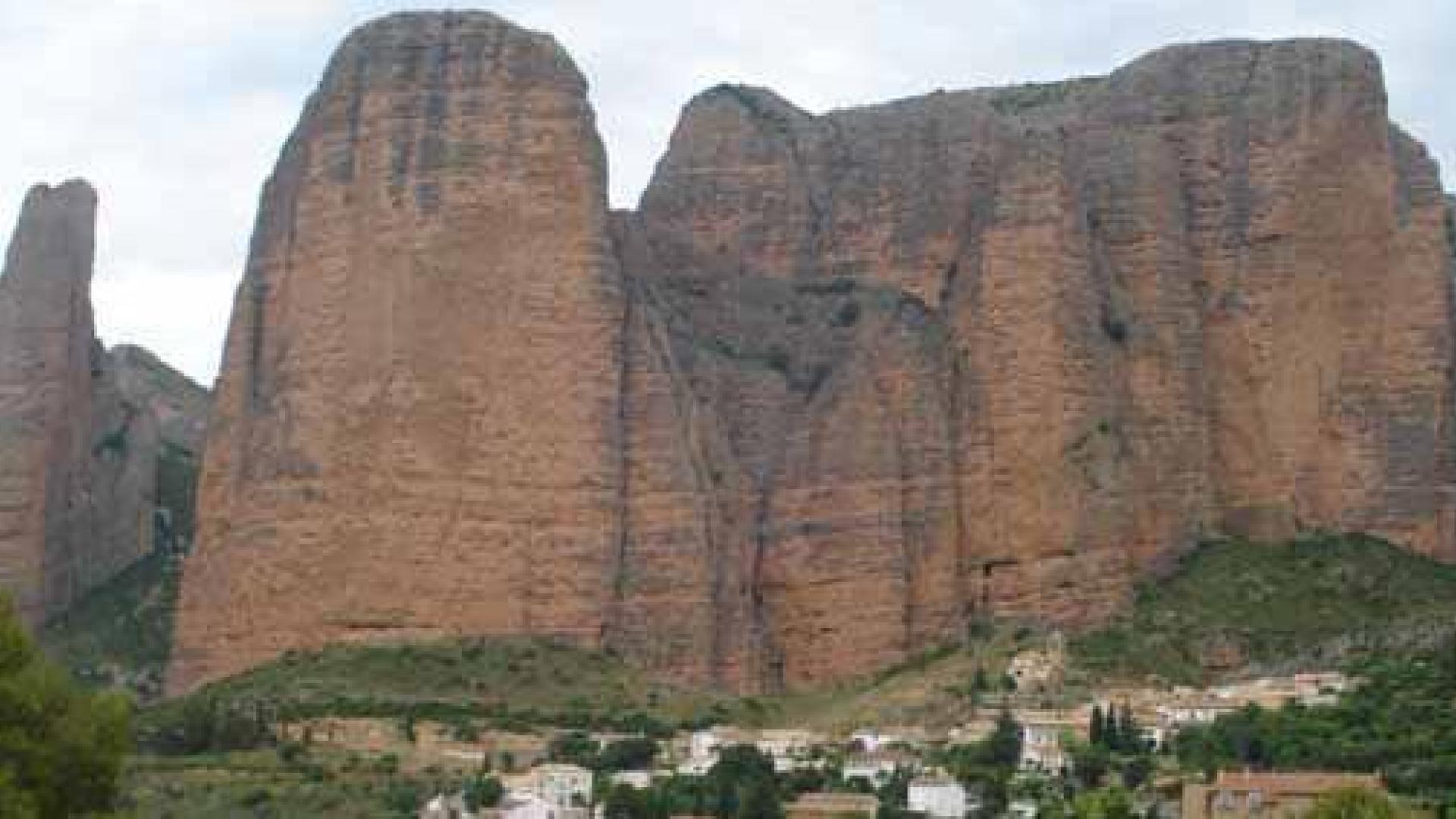 Escapada para dos en el efugio de Monta&ntilde;a de Riglos