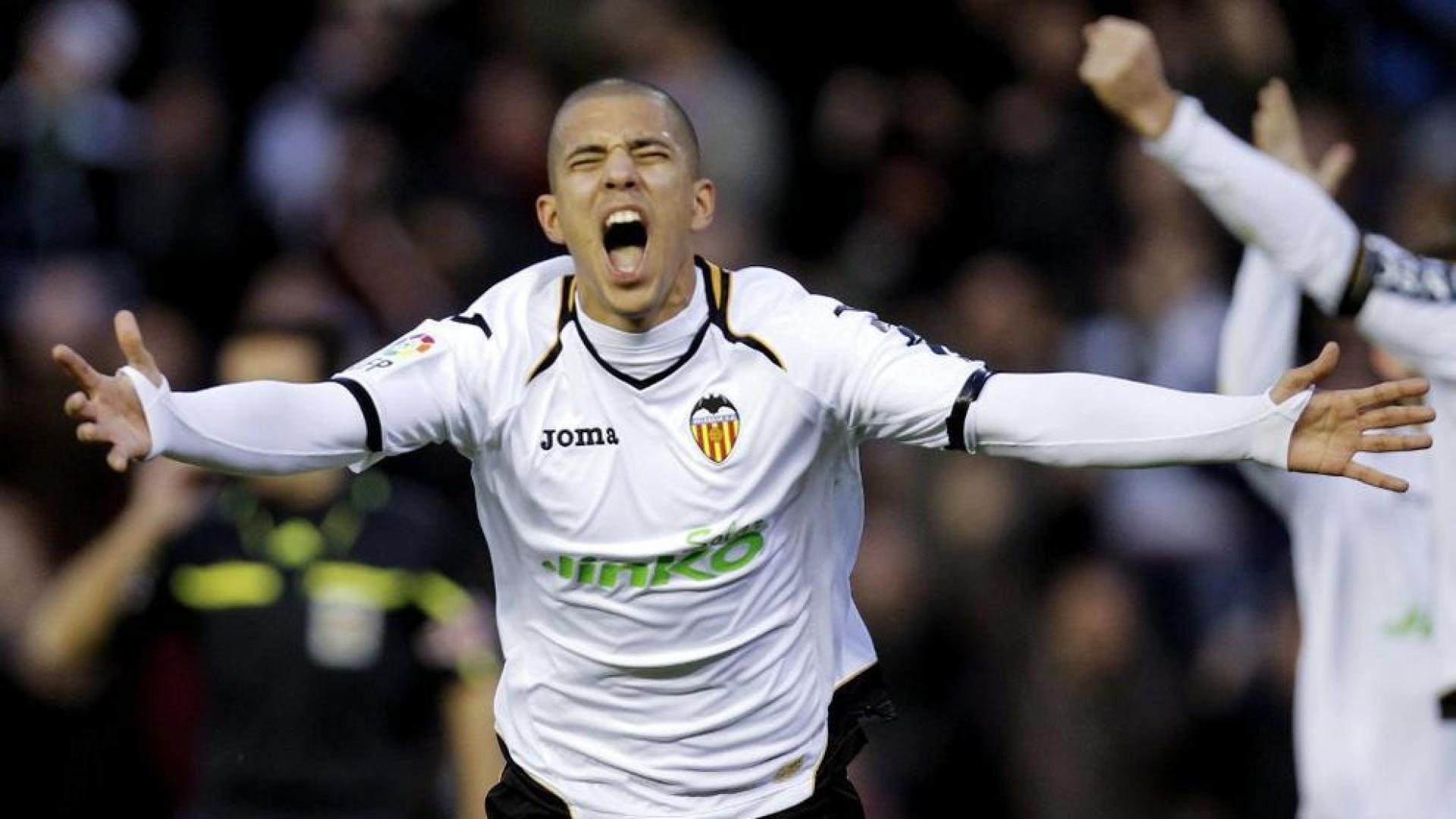 El Valencia golea a un Sporting sin 'efecto Tejada' (4-0)