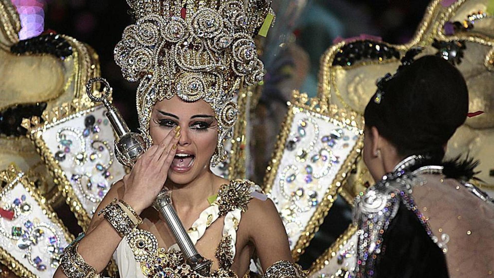 Varias imágenes del Carnaval de Santa Cruz de Tenerife 2012