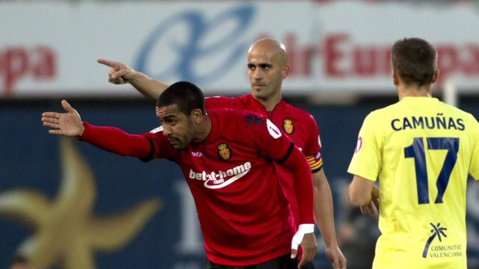 El Mallorca hunde al 'submarino amarillo' a balón parado