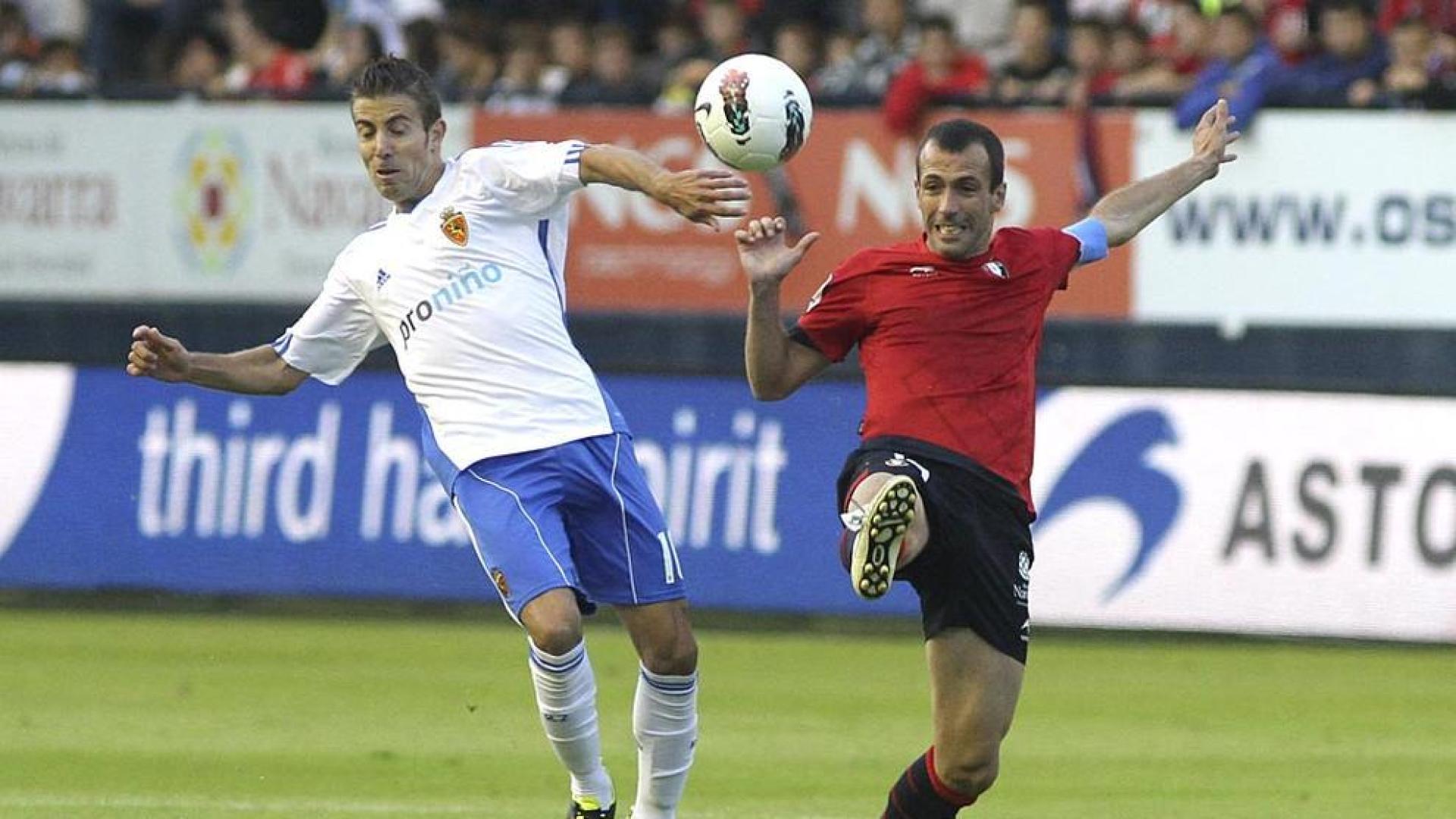 Imágenes del partido entre Osasuna y el Zaragoza, en el que los rojillos se impusieron 3-0 durante la novena jornada del Fútbol de Primera División.
