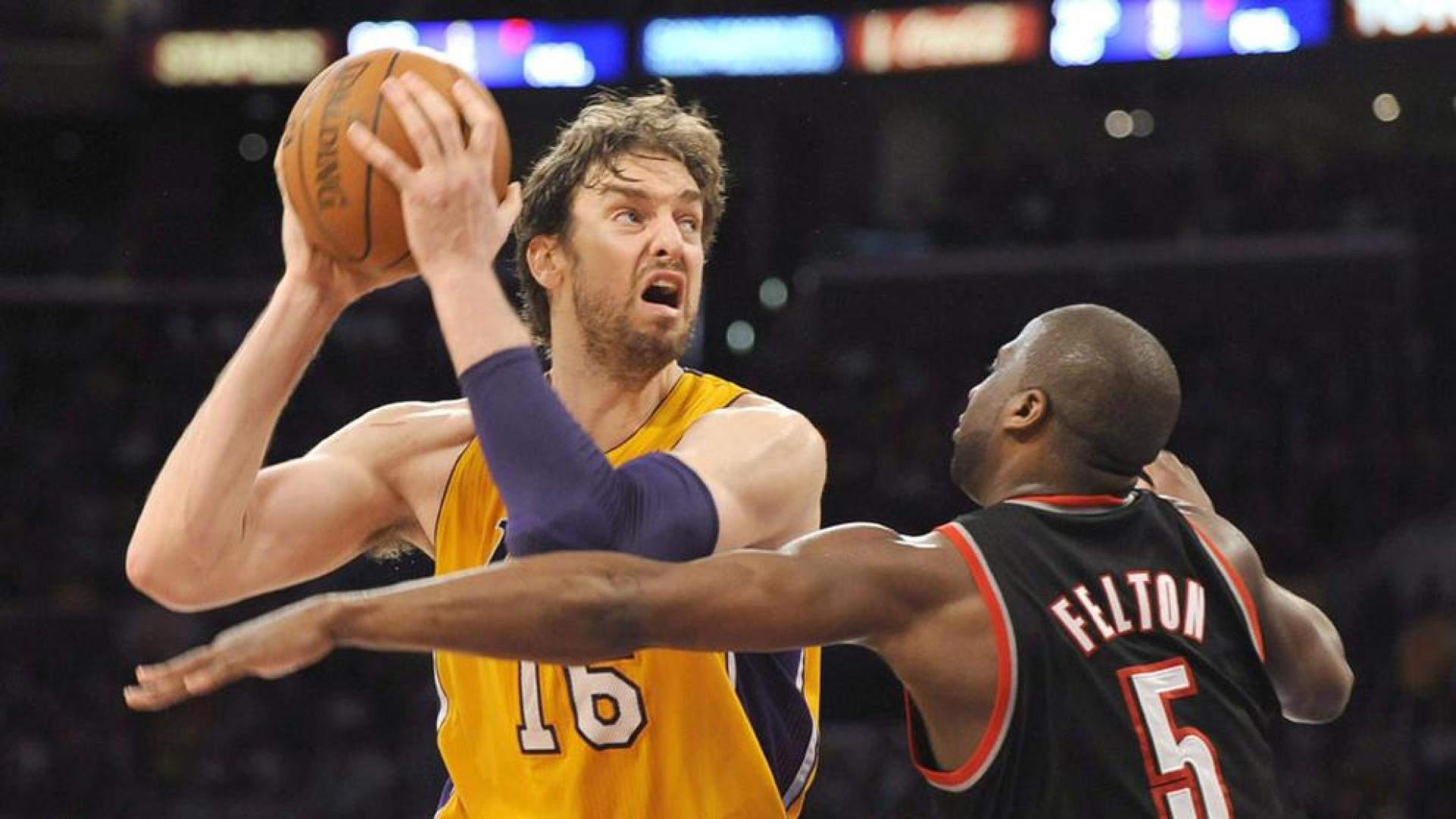Ramon Sessions ya manda en los Lakers
