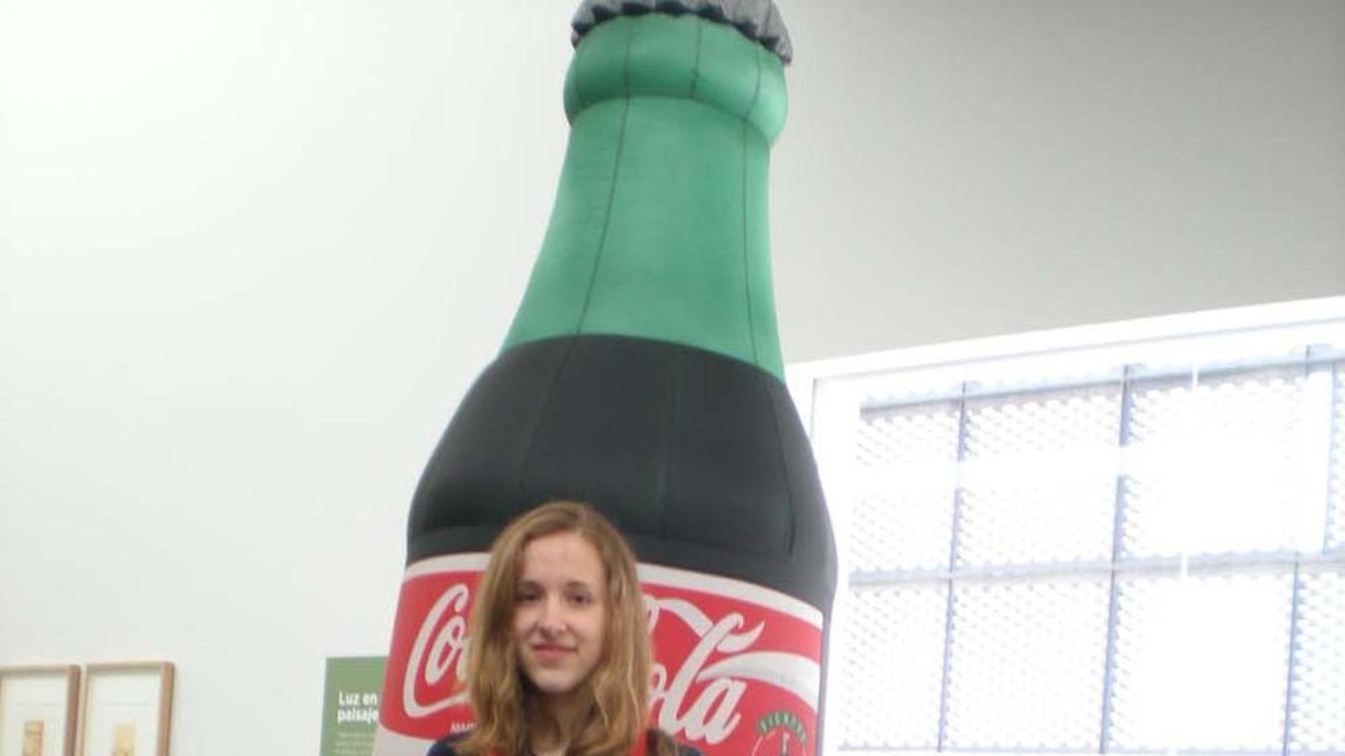 Alba Mat&iacute;as gana el concurso Coca-Cola de j&oacute;venes talentos