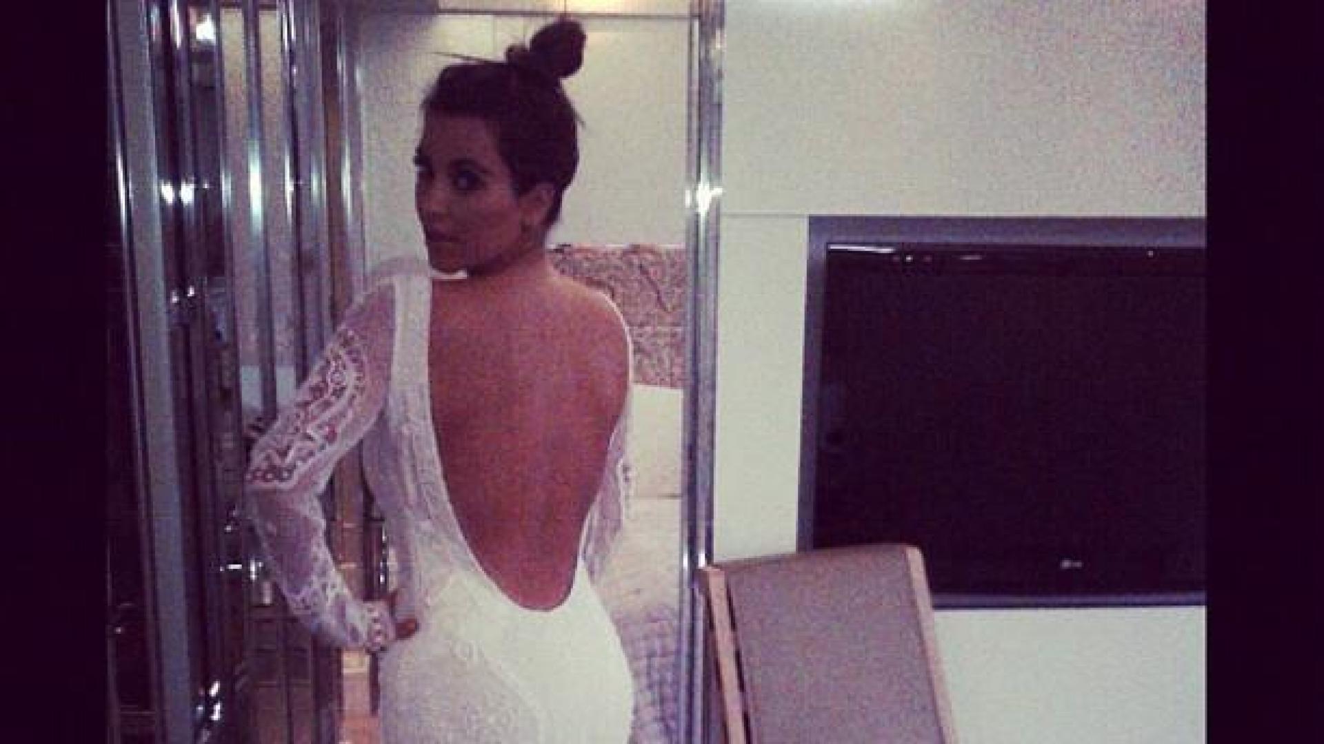 Kim Kardashian se viste de novia