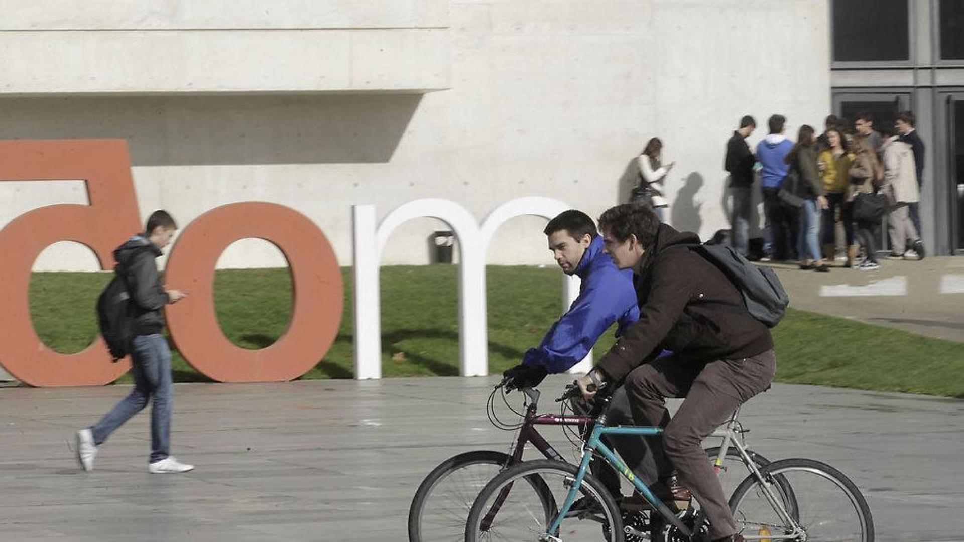 La Universidad de Navarra  y la UPNA pierden 4.391 alumnos