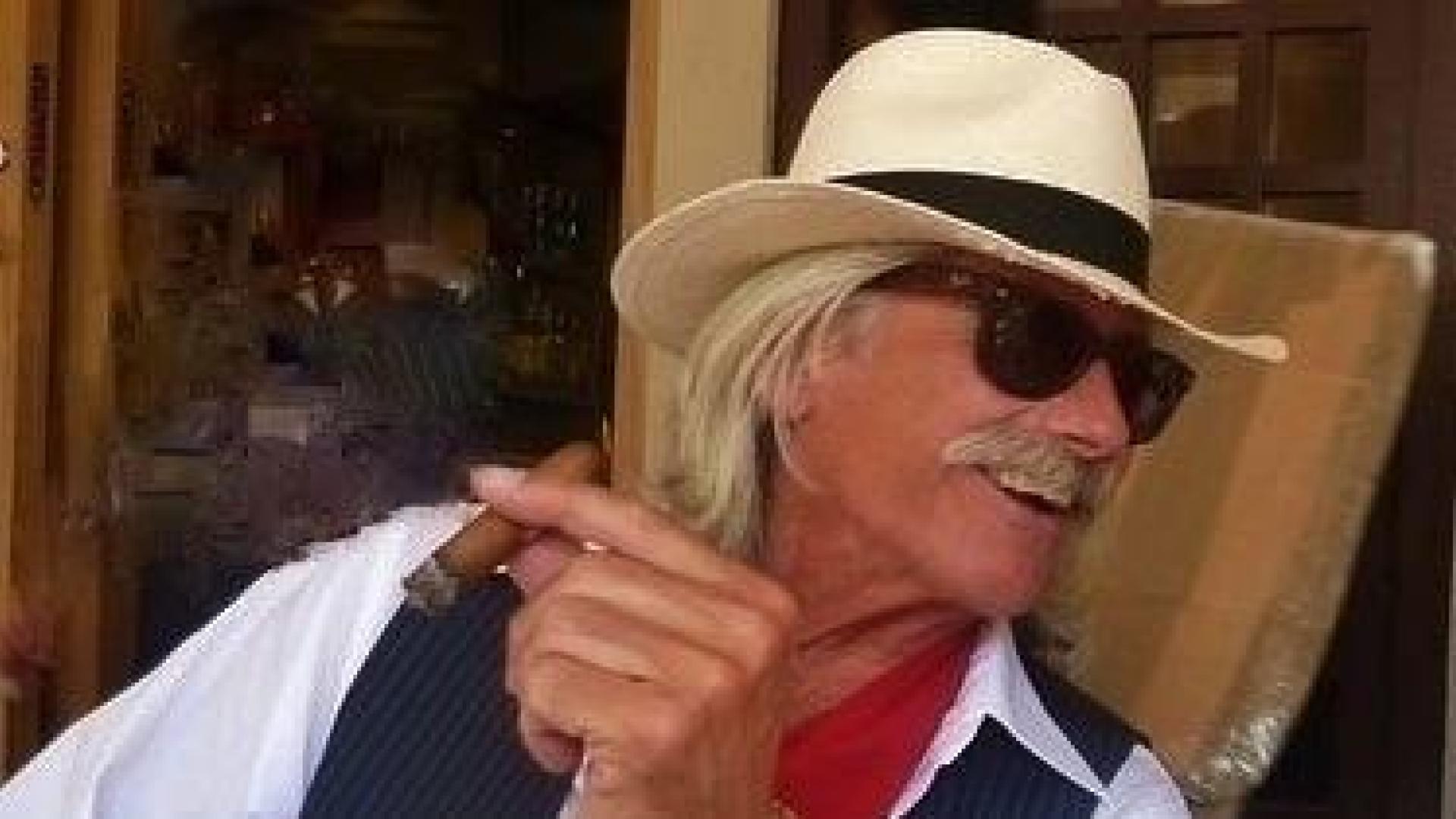 Adi&oacute;s a la elegancia en el encierro