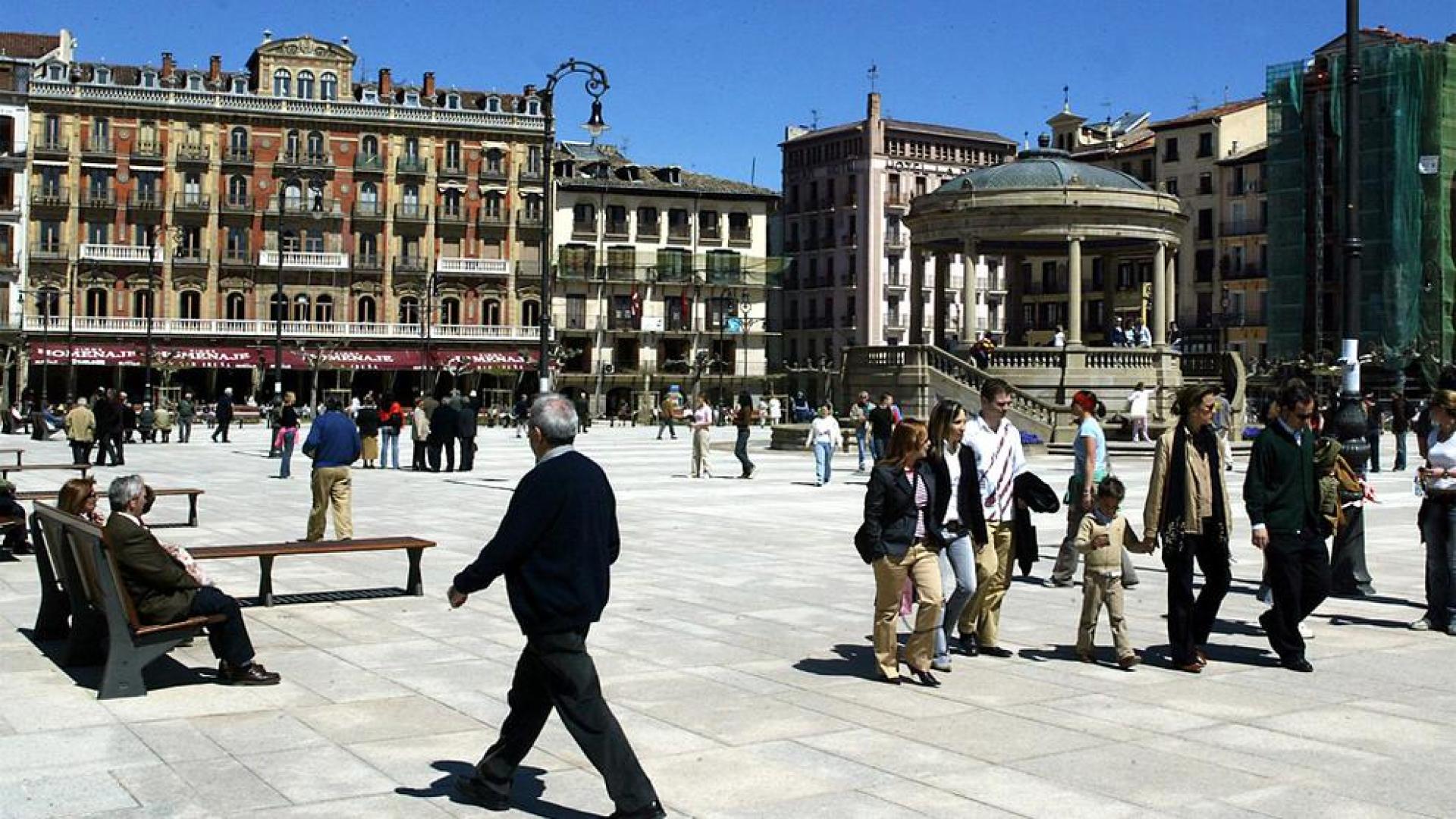 El Gobierno foral tutela la vida de 470 adultos sin familia o que no es la idónea