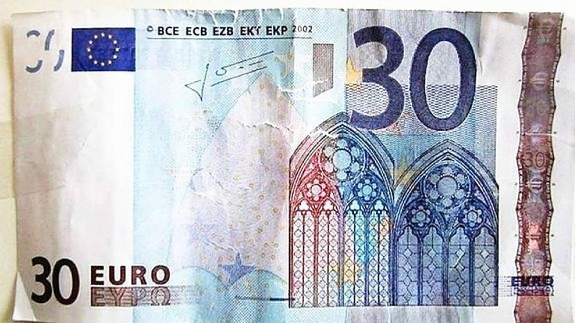 ¿Tiene cambio de 30 euros?