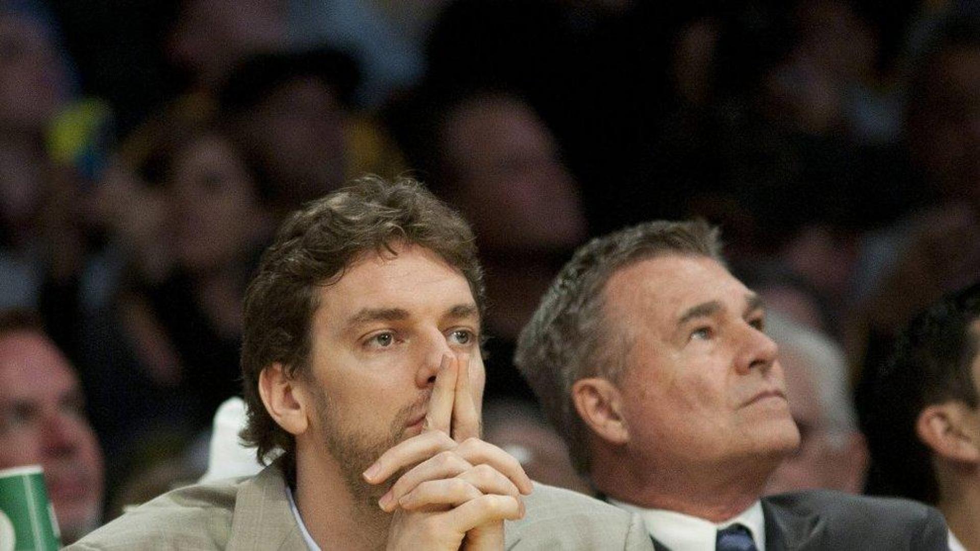 Los Lakers dominan a los Bulls y se colocan en puestos de playoffs