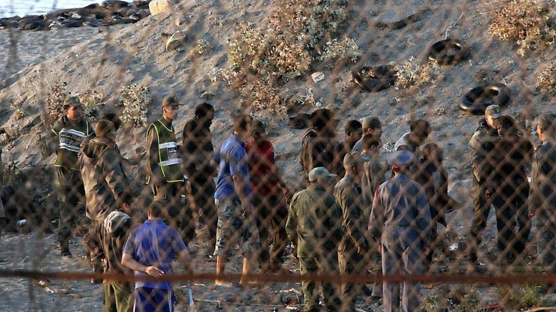 La Gendarmer&iacute;a marroqu&iacute; impide un nuevo asalto de inmigrantes a Ceuta