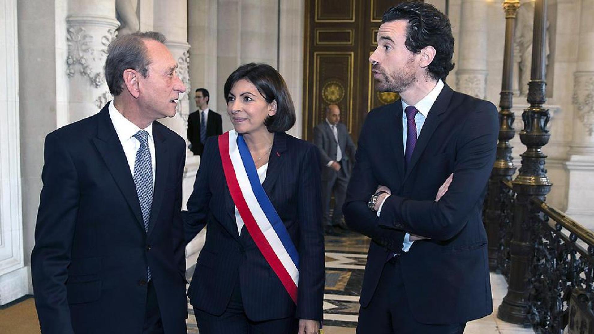 Anne Hidalgo es ya formalmente la primera alcaldesa París