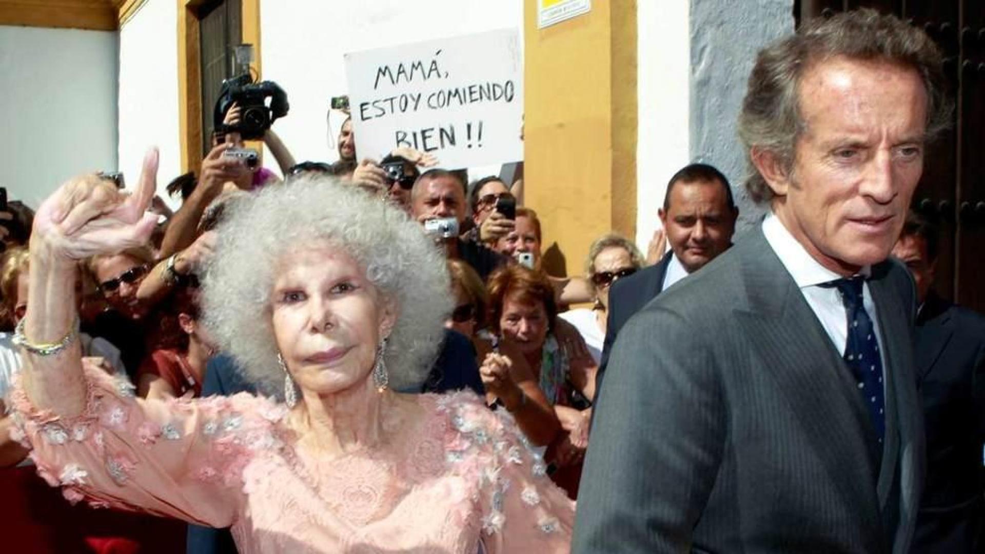 La duquesa de Alba, ingresada en Roma tras sufrir una ca&iacute;da
