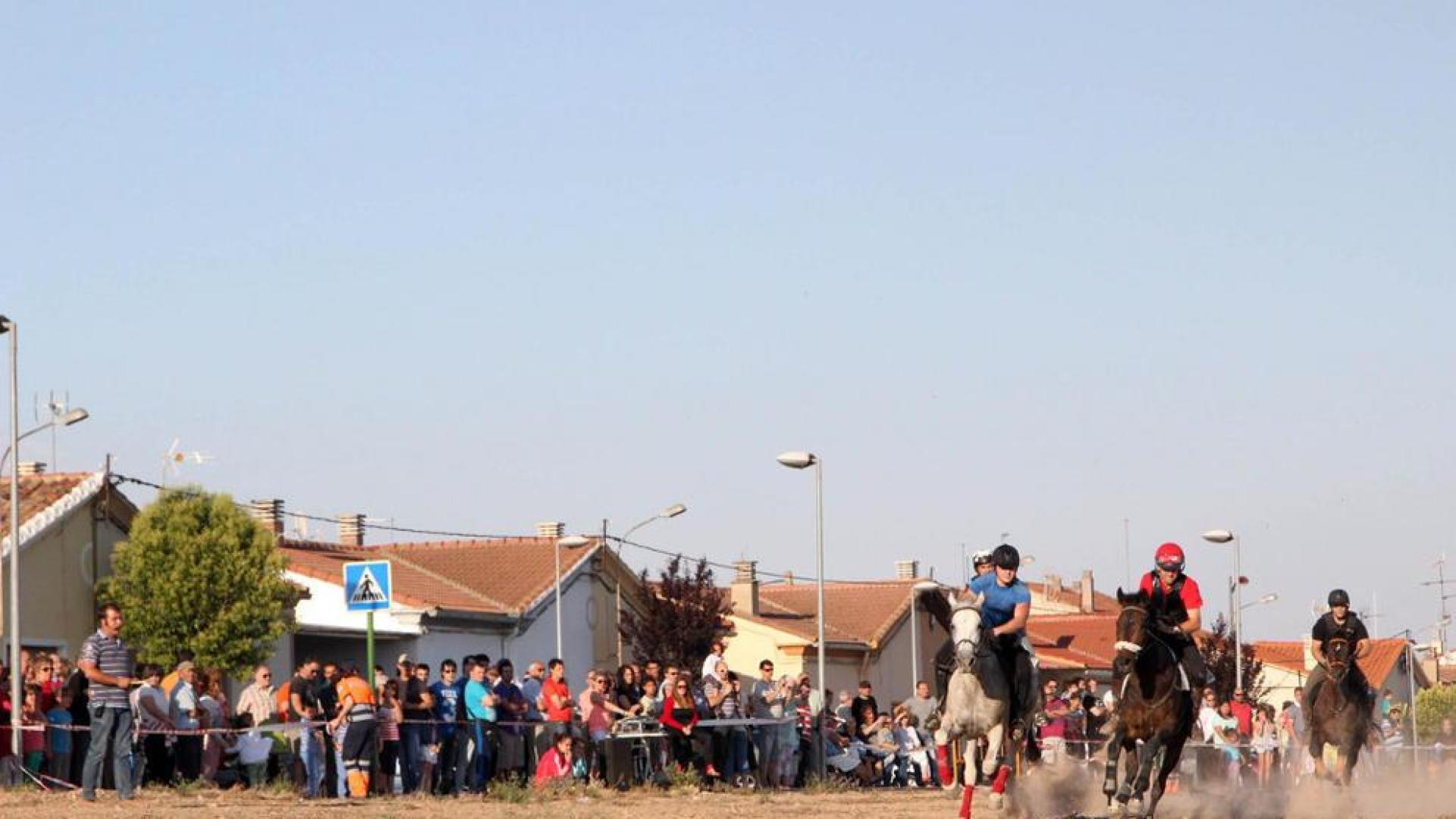 Santi Teller&iacute;a gana la I Carrera de Caballos Fiesta de la Cereza