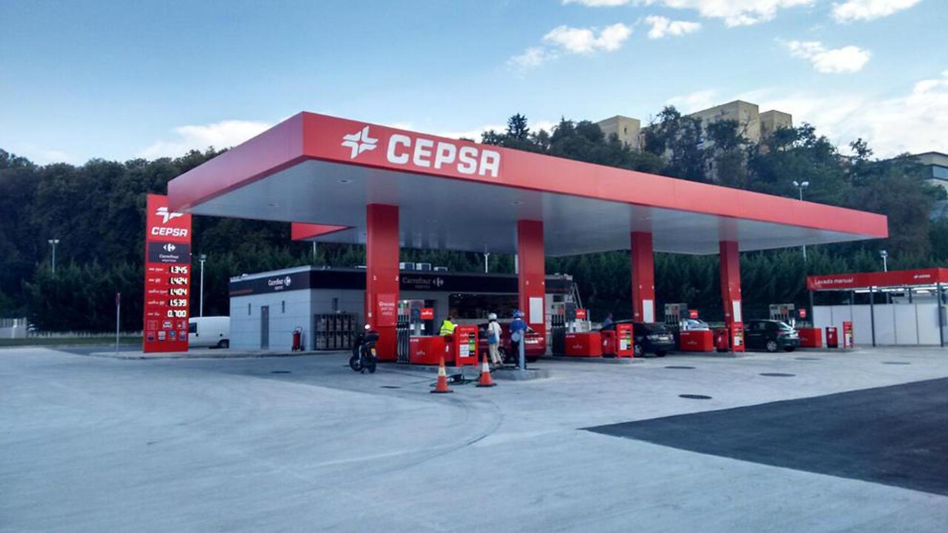 Abre la nueva gasolinera de Discosa en Trinitarios