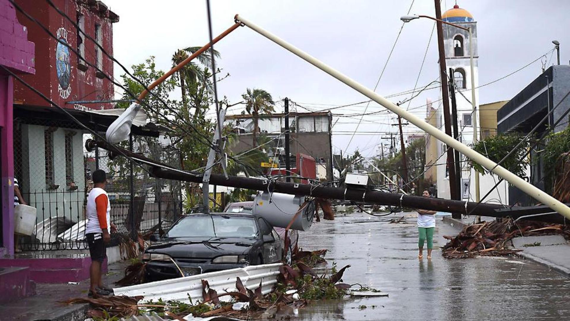 El hurac&aacute;n Odile deja da&ntilde;os y miles de afectados en Baja California Sur