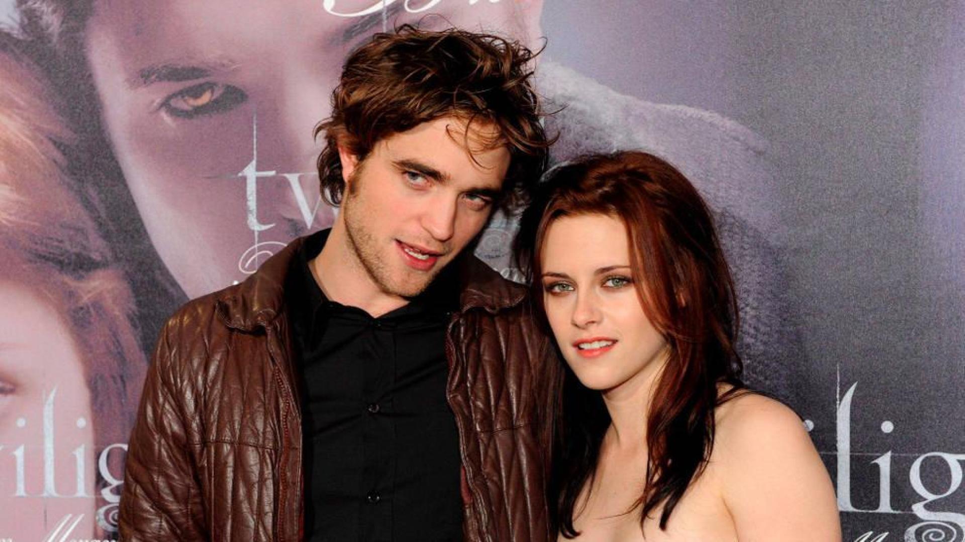 Kristen Stewart y Robert Pattinson, protagonistas de Crepúsculo.