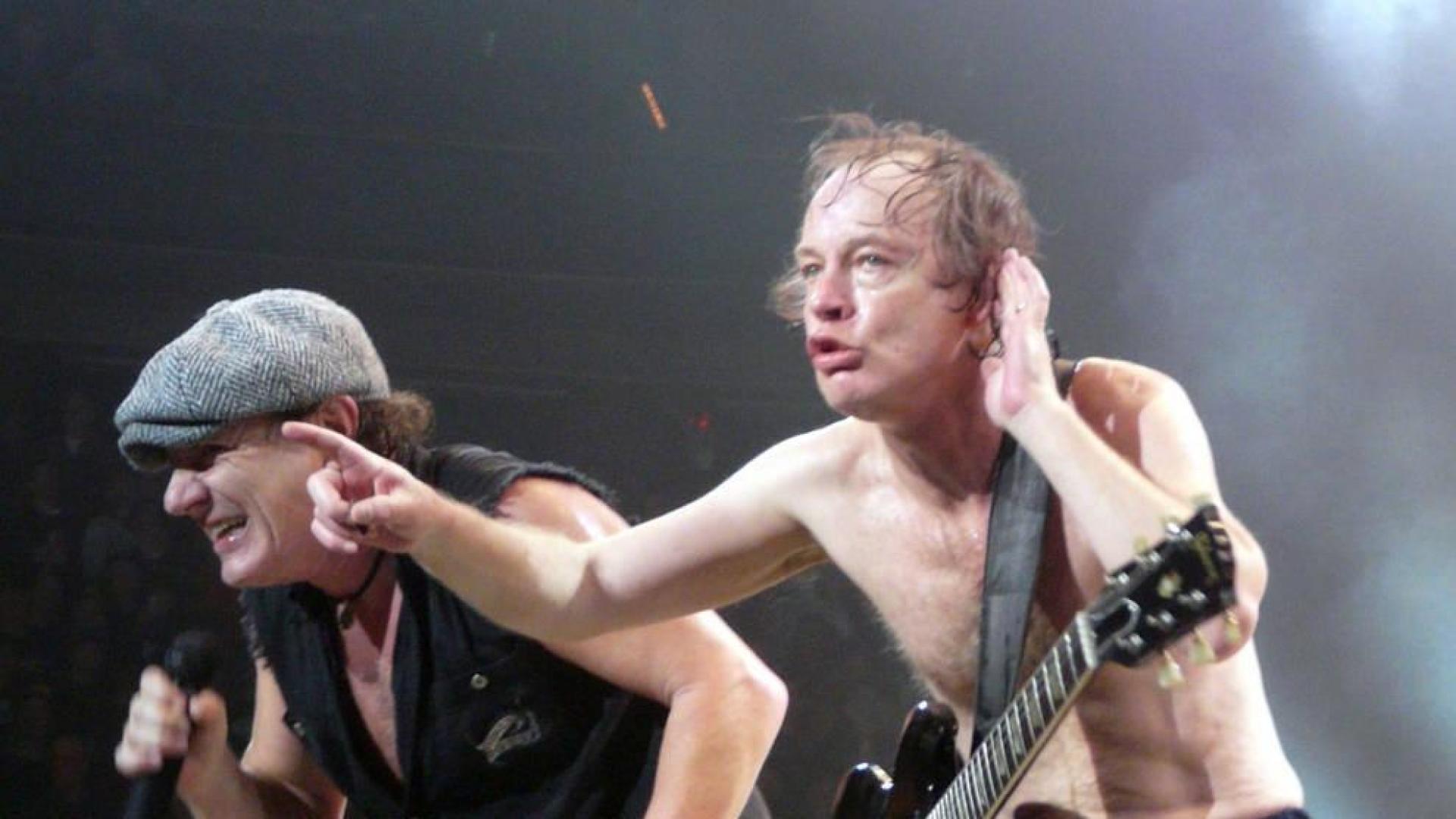 El primer tema del nuevo disco de AC/DC, en internet