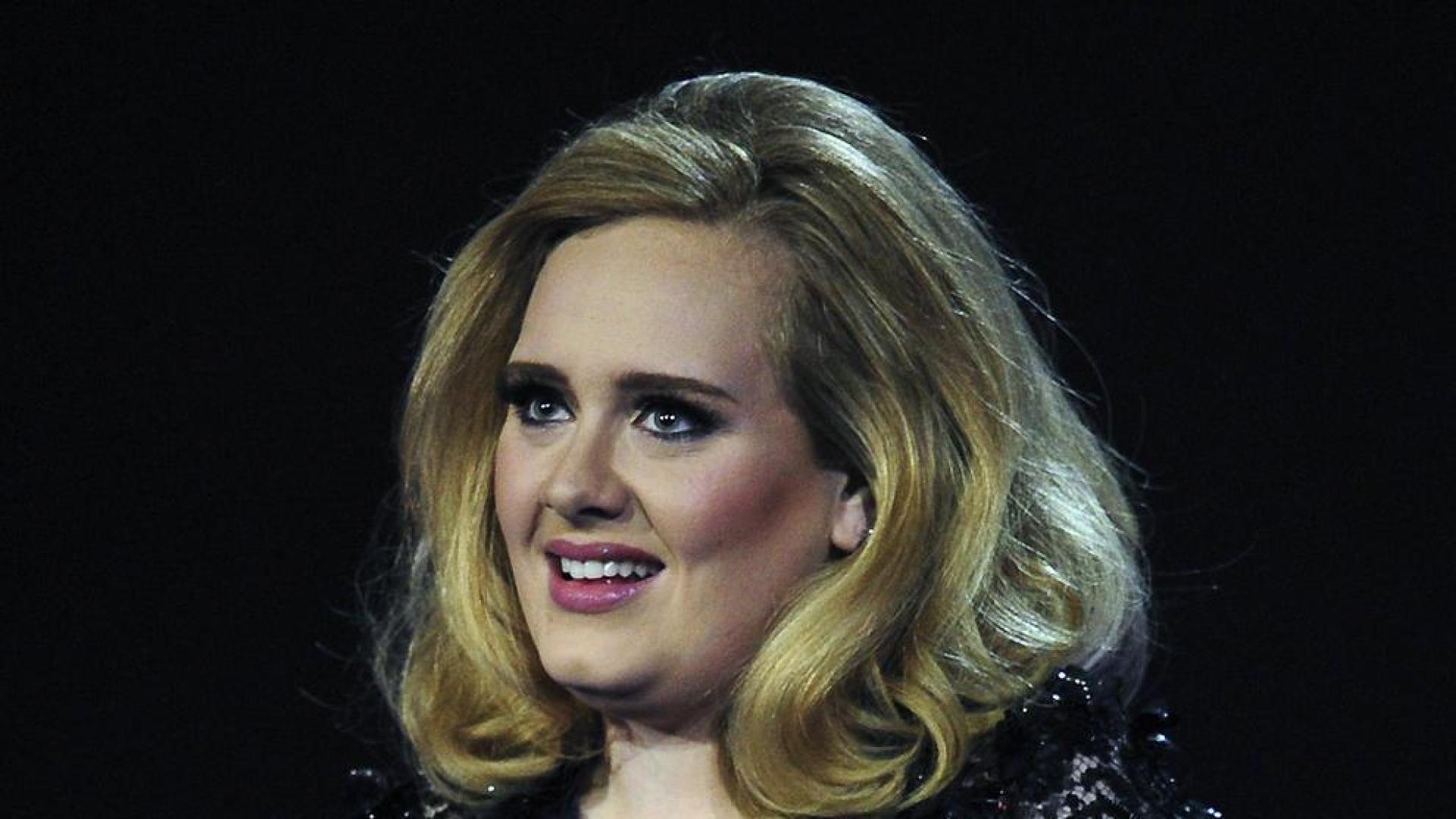 Adele podr&iacute;a tener nuevo disco y gira los pr&oacute;ximos meses