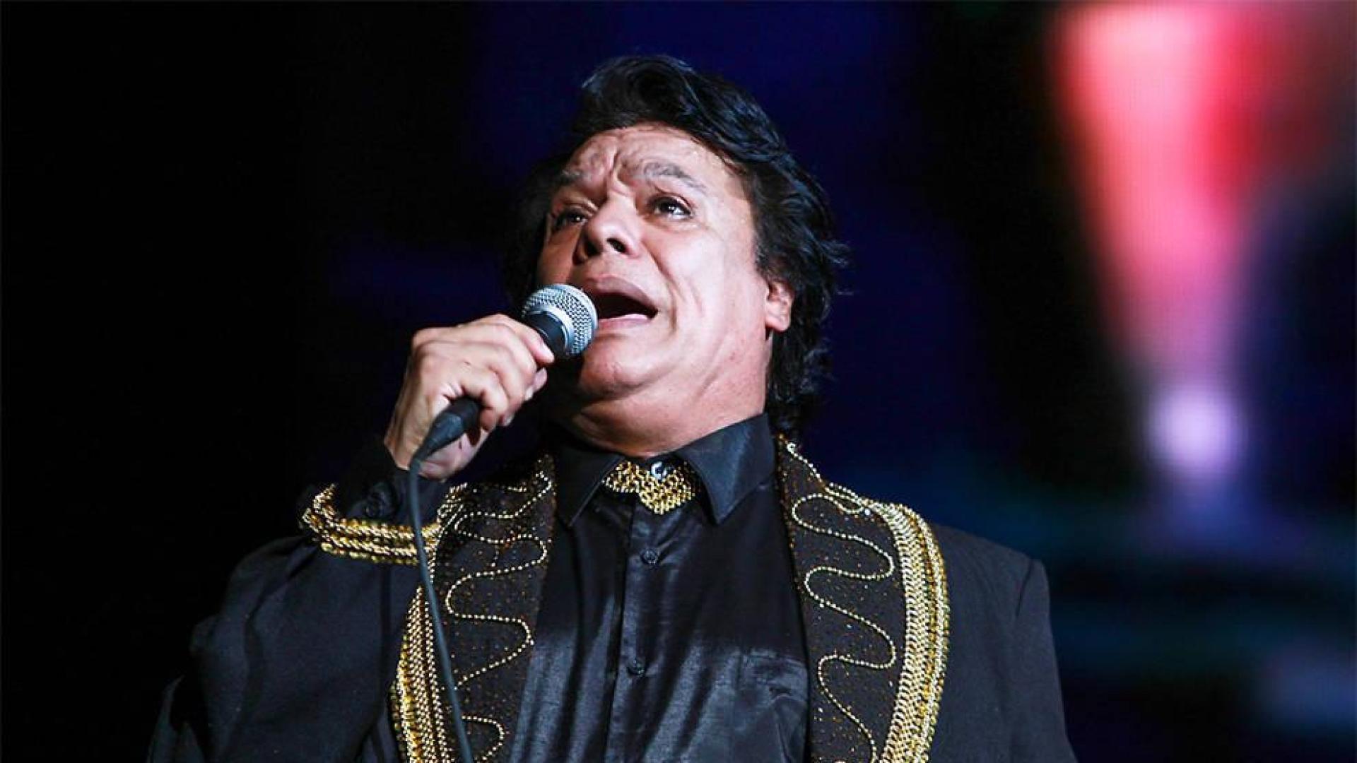 Juan Gabriel cumple 65 años en plena actividad
