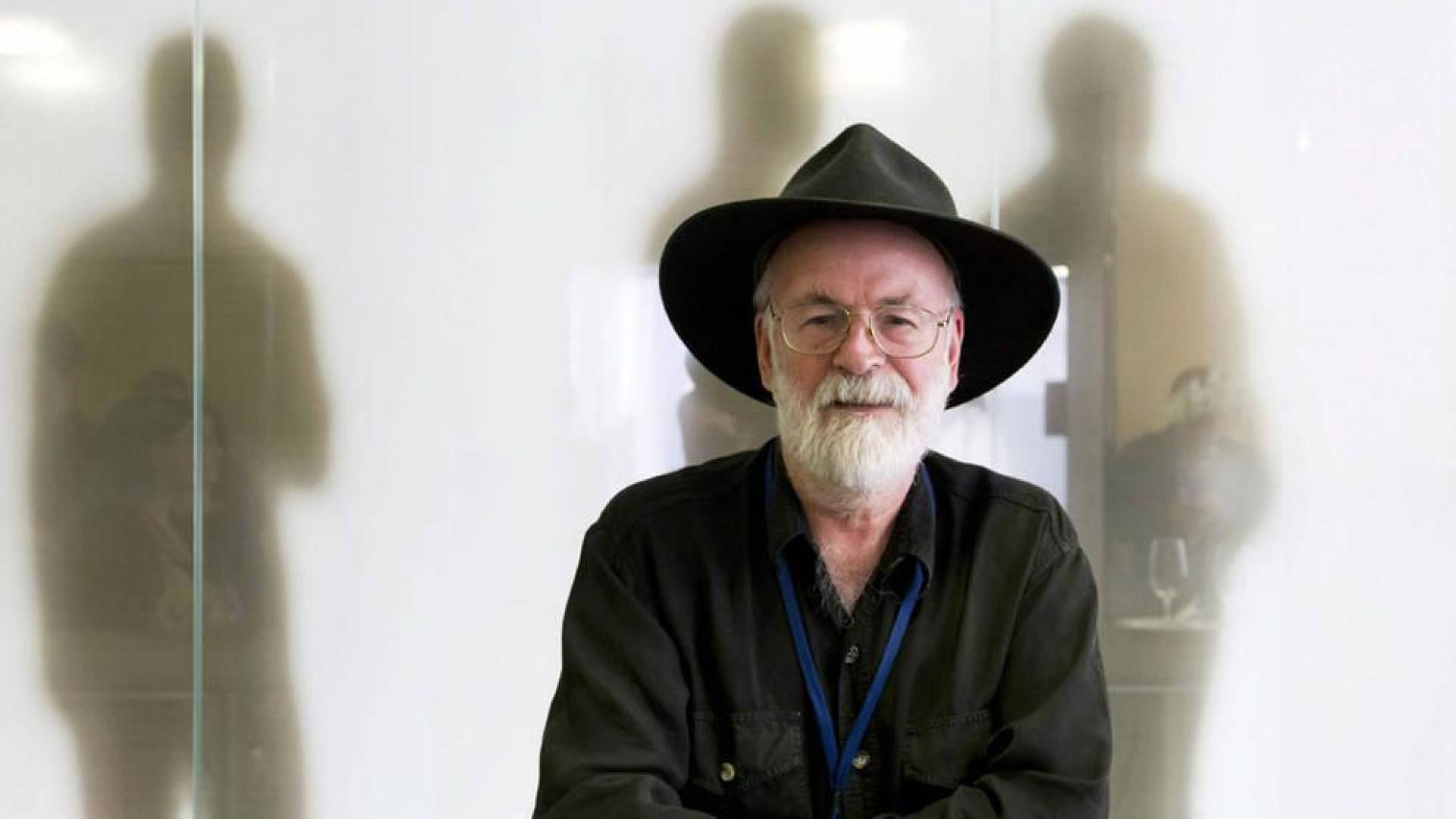 Muere a los 66 años el escritor británico Terry Pratchett
